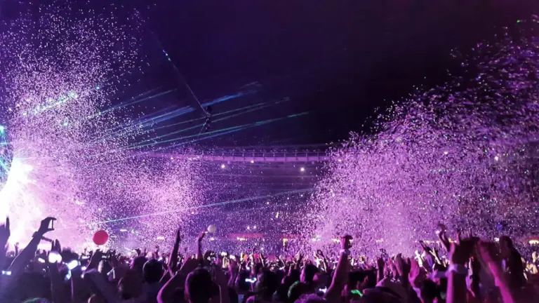 concert confetti