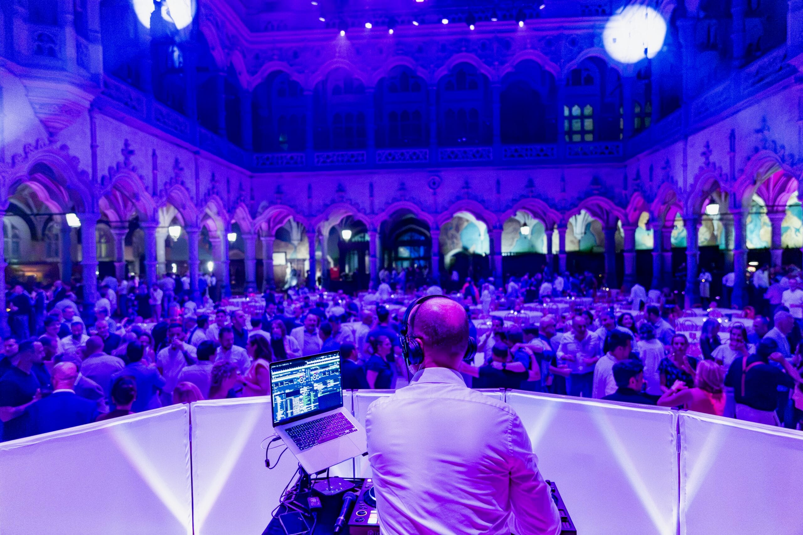 handelsbeurs antwerpen scaled